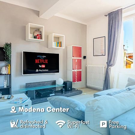 Luxury Apartment Next To The Francescana Modena Kültér fotó