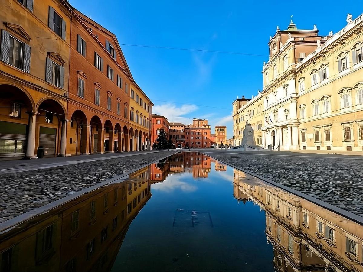 Luxury Apartment Next To The Francescana Modena Kültér fotó