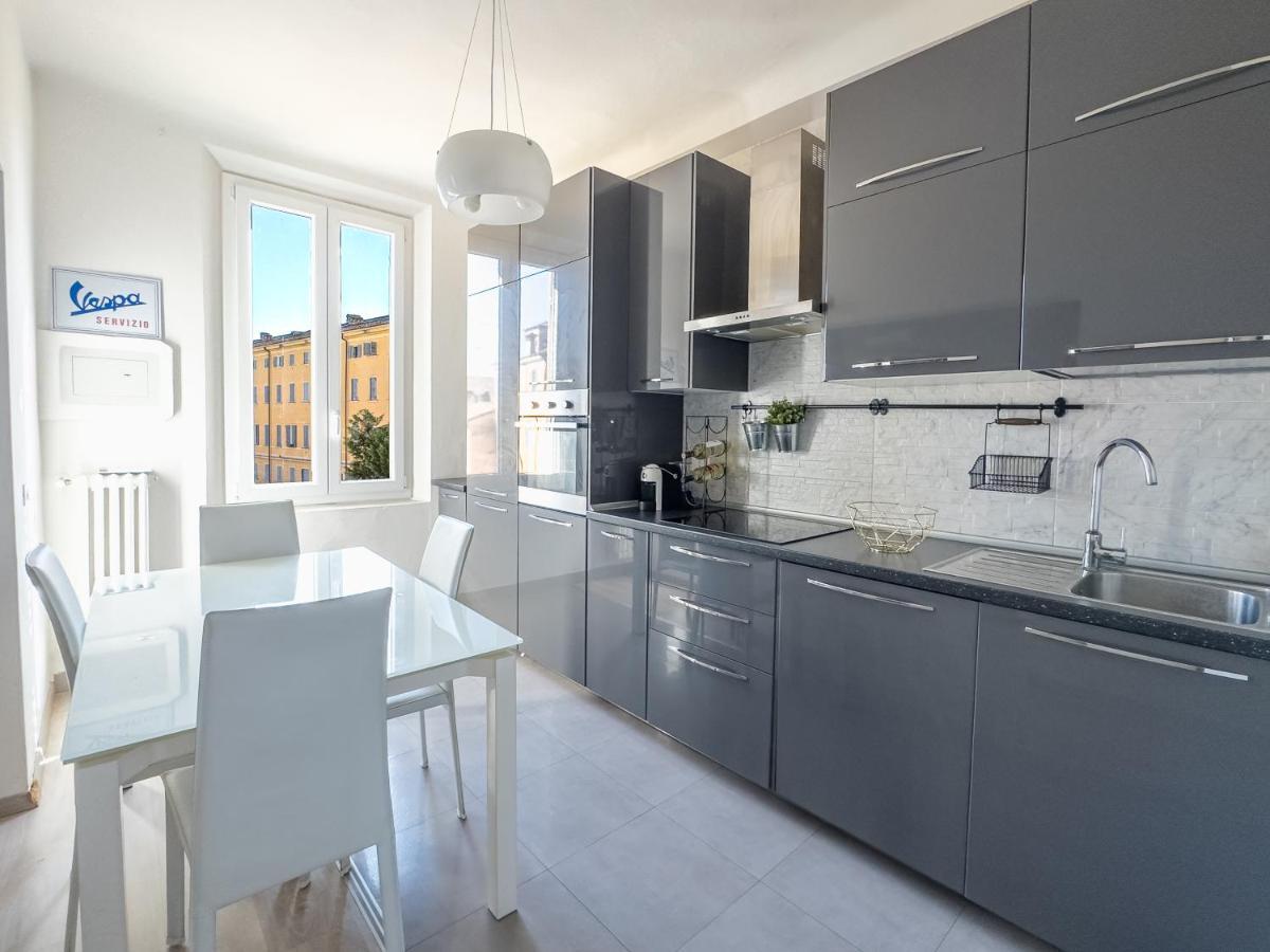 Luxury Apartment Next To The Francescana Modena Kültér fotó