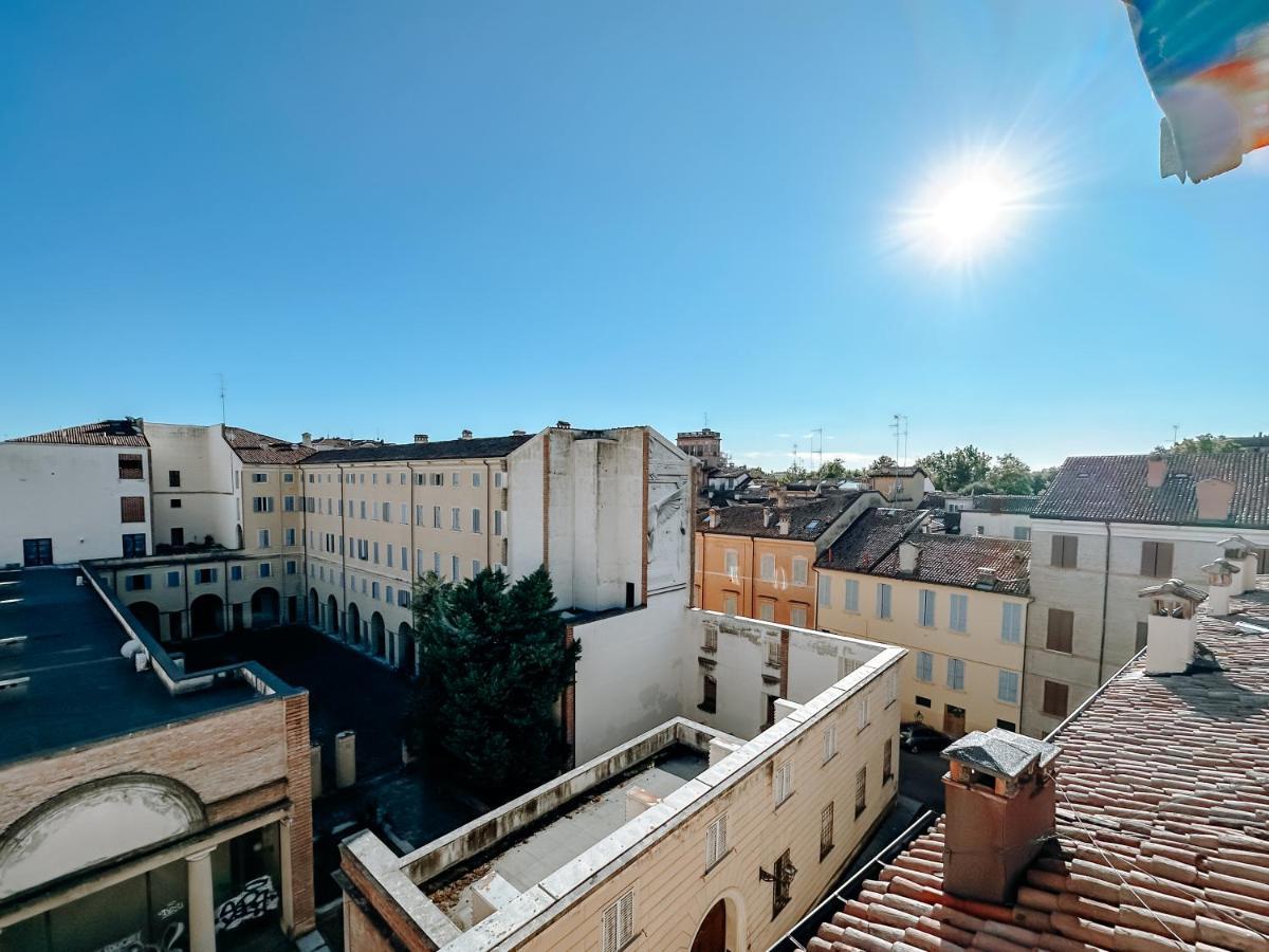 Luxury Apartment Next To The Francescana Modena Kültér fotó
